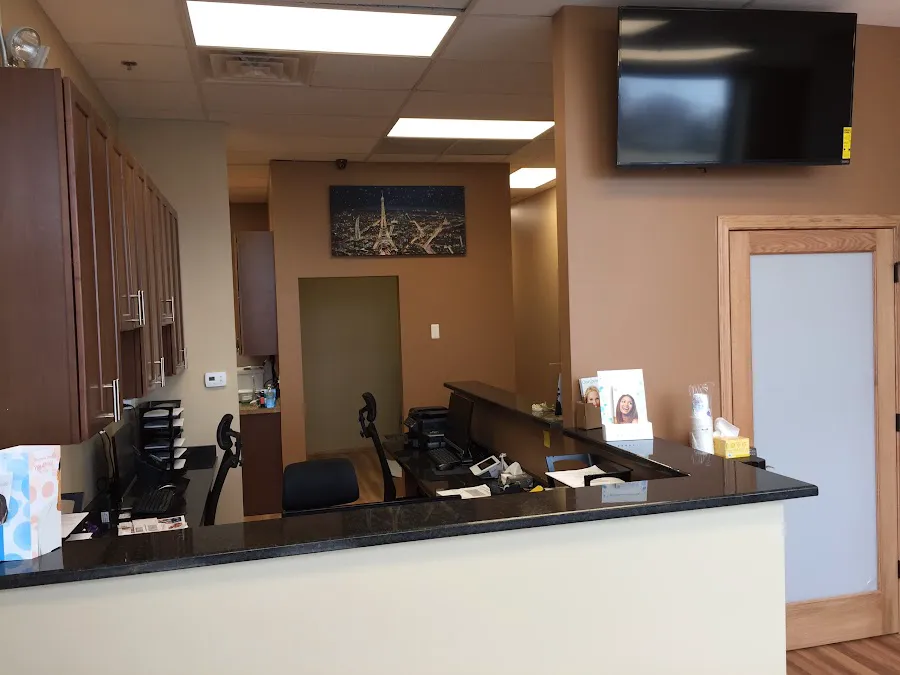 International Dental Of Bridgeview Picture 3