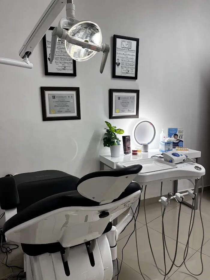 Dental Innovation Picture 10