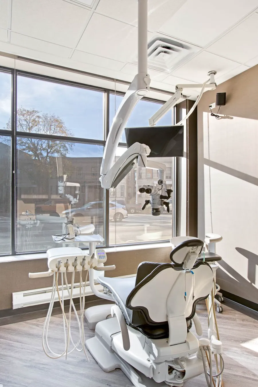 Lakeview Endodontics Picture 6