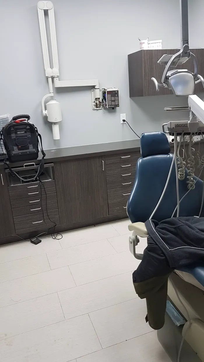 Bathurst-Steeles Dental Centre Picture 5