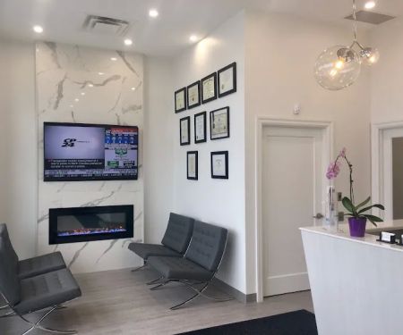 North Queen Dental