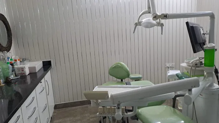 Dent Horizonz | Best Dentist in Gurgaon | Root Canal, Dental Implants, Wisdom Tooth Removal, Pediatric and General Dentistry Picture 1