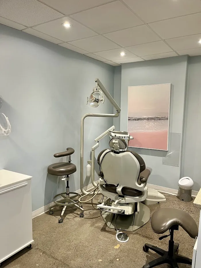 Floss Dental Collective: Dr. Betty Le Picture 9