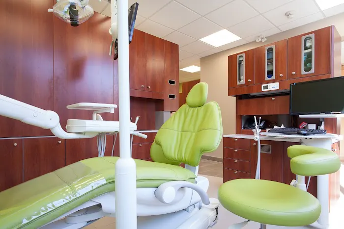 Bank Street Dentistry Picture 2