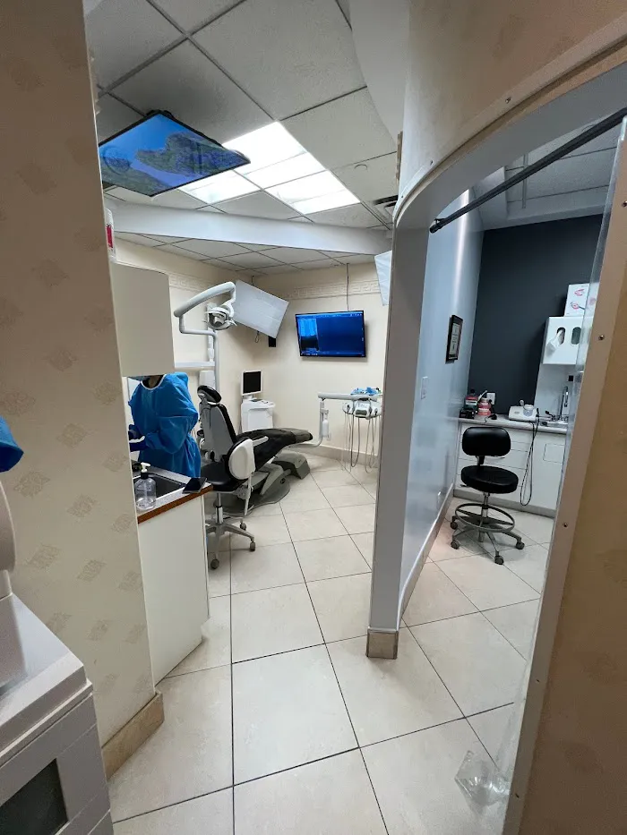 The Downtown Dental Clinic Picture 6
