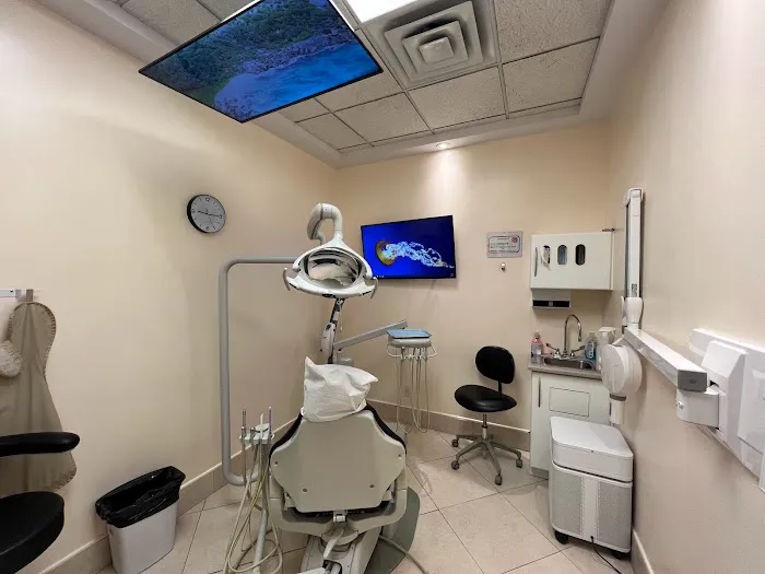 The Downtown Dental Clinic Picture 2