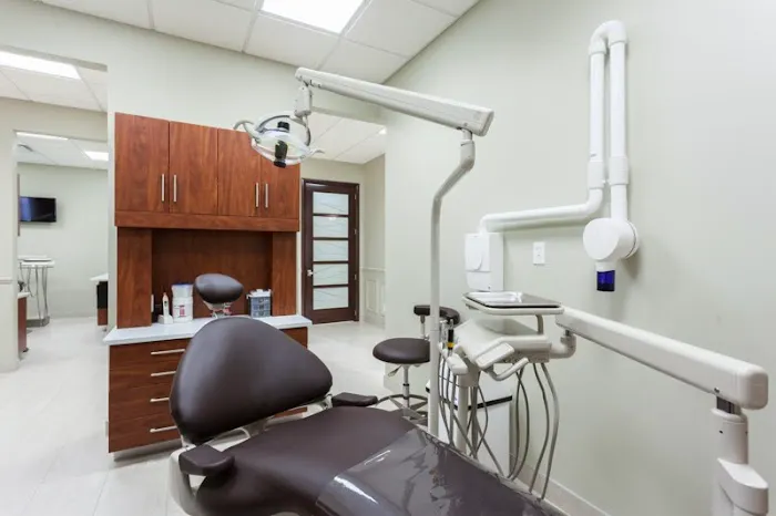 Rockcliffe Dental and Denture Centre Picture 2