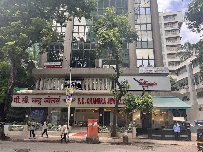 The Func Dent - Dental Clinic in Bandra West, Mumbai Picture 3
