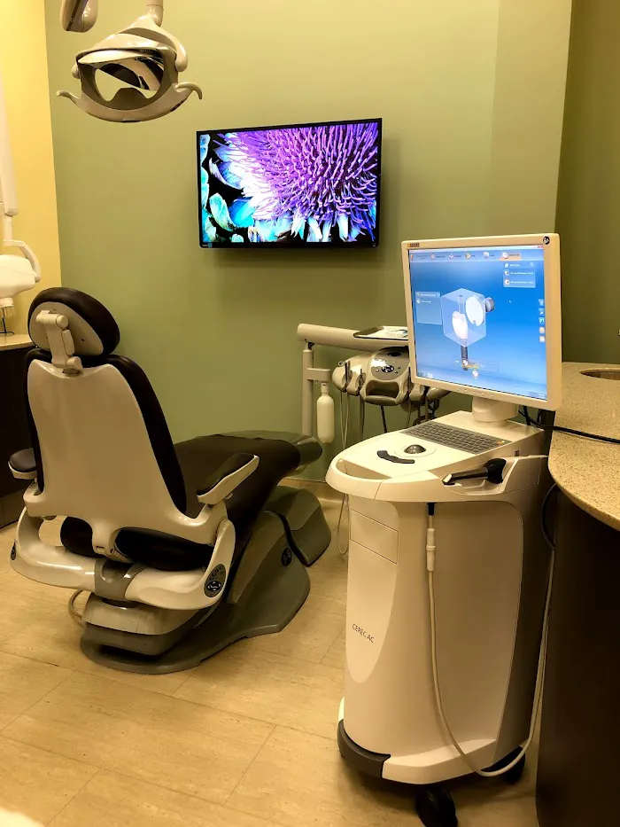 Train Yards Dental Centre - Dr. Da Costa & Associates Picture 2