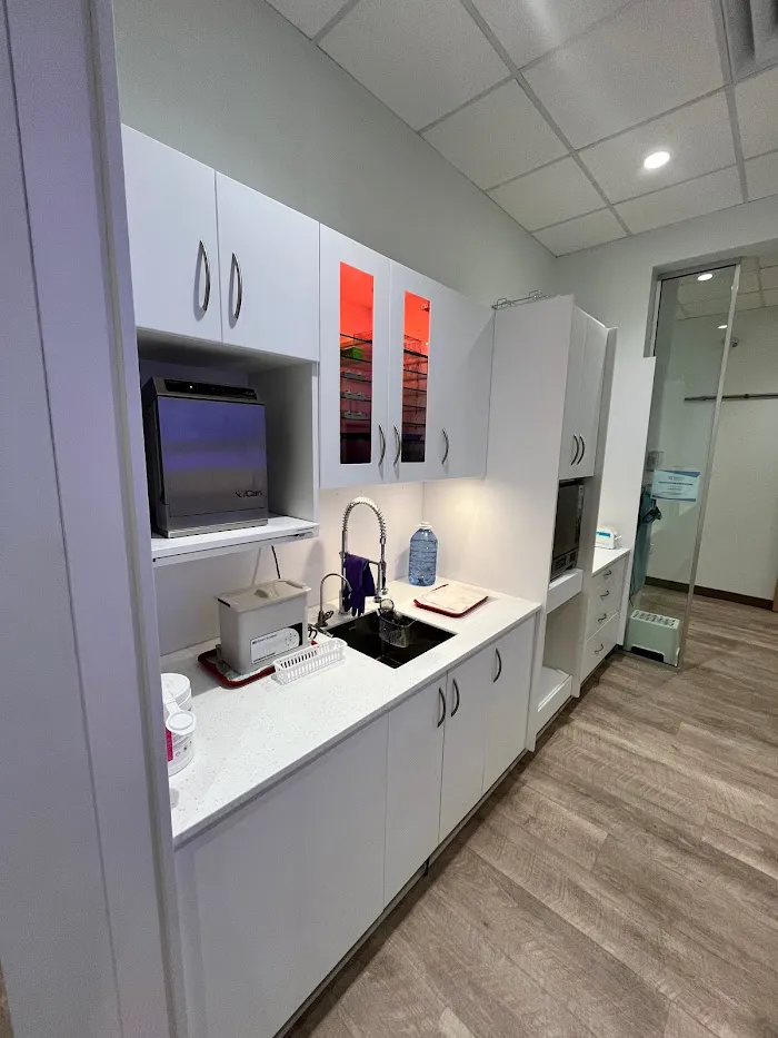 Train Yards Dental Centre - Dr. Da Costa & Associates Picture 8