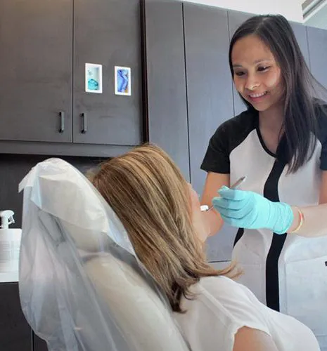 Dentplants Dental Implant Center Picture 1