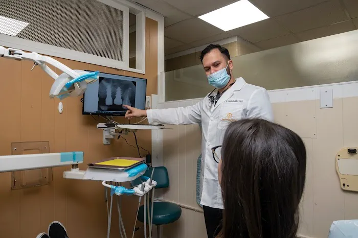 Aesthetic Dental Greenpoint Brooklyn Picture 1