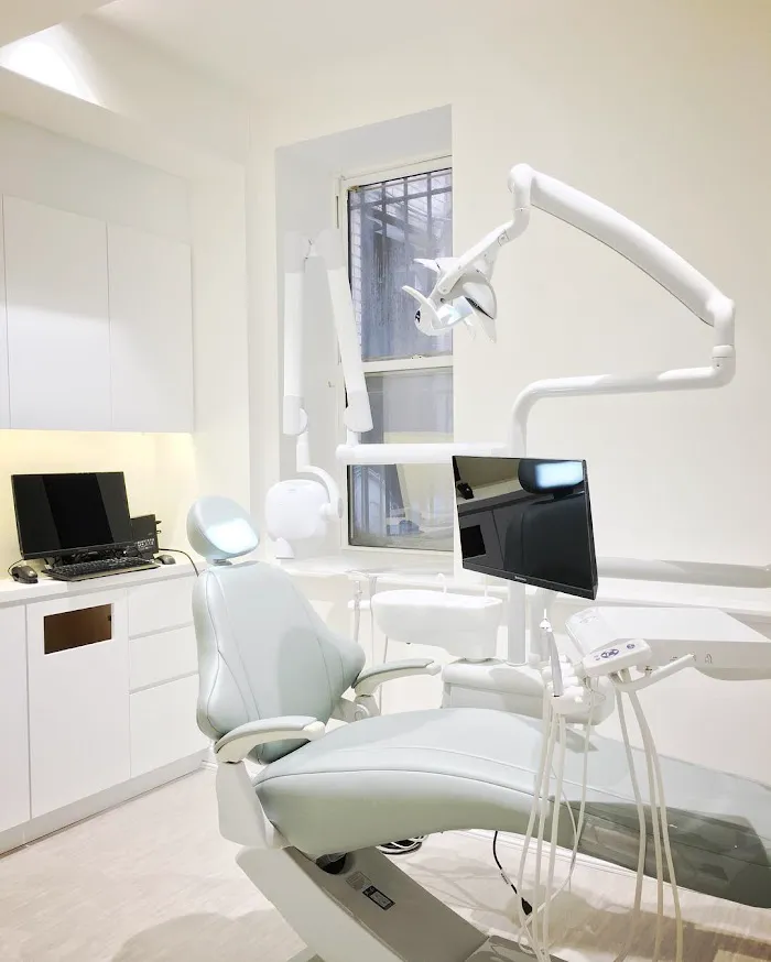 Astor Smile Dental Picture 3