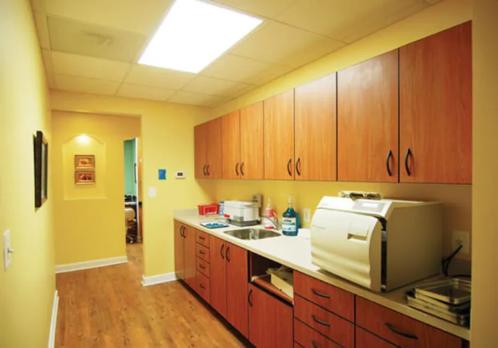 Expressions Dental Care Reston Picture 3