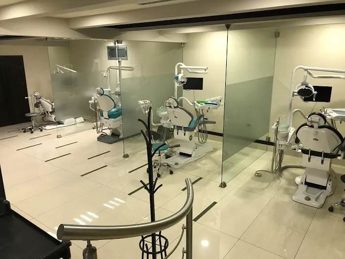 Mör Centro Dental Picture 3