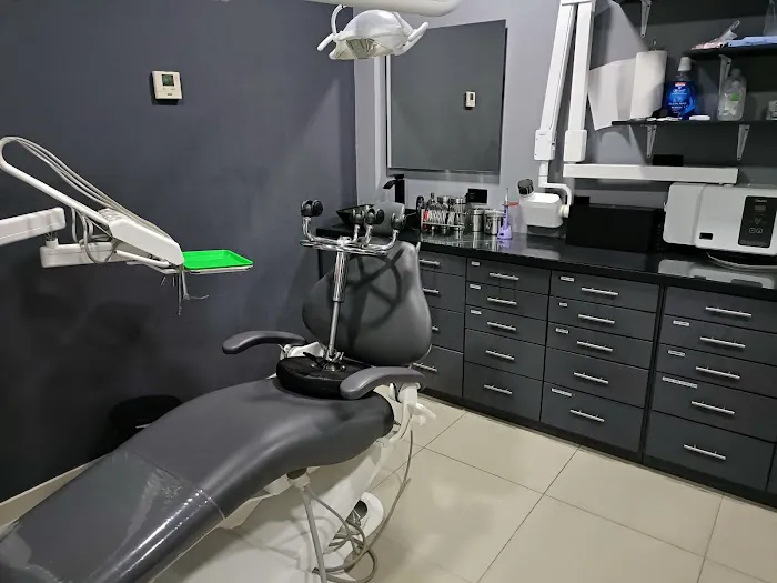 Ortho Studio Dental Picture 6