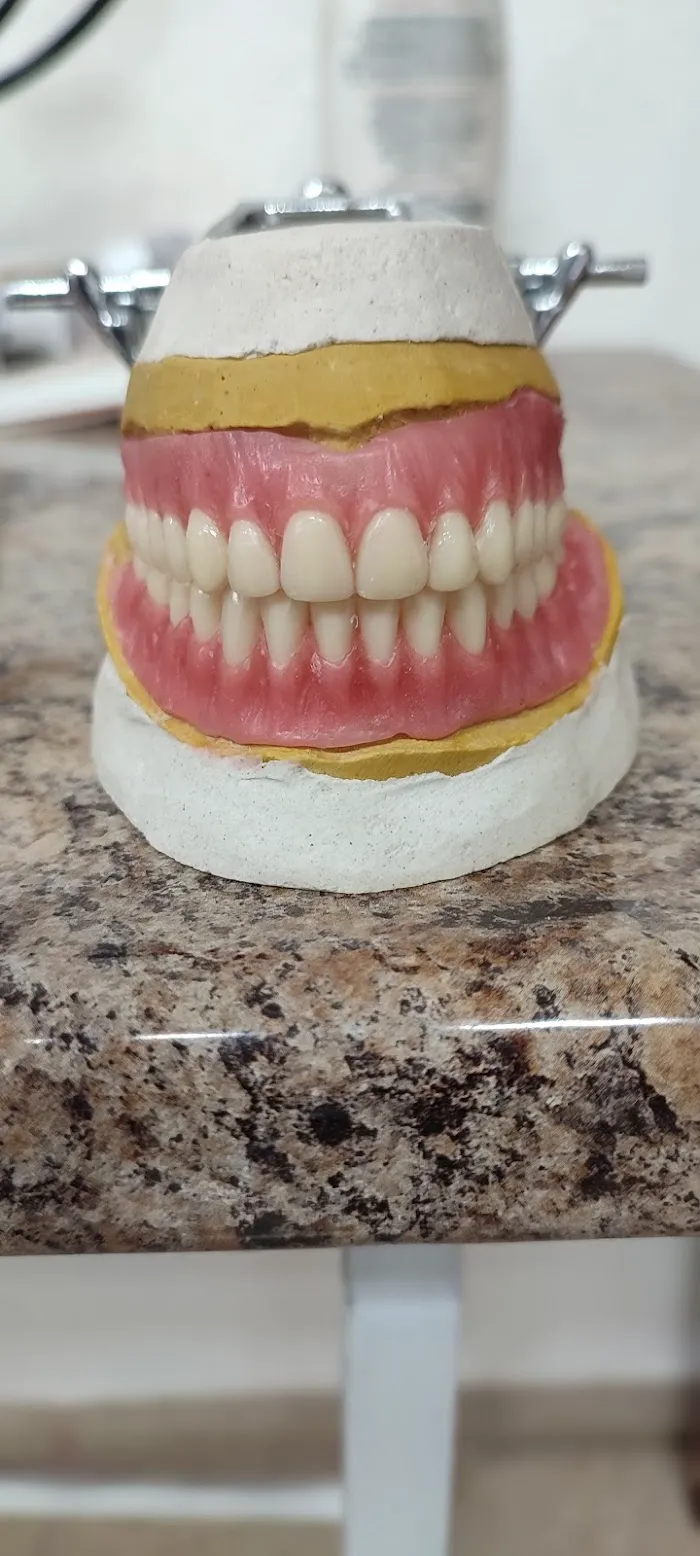 Dent-Art Laboratorio Dental Picture 3