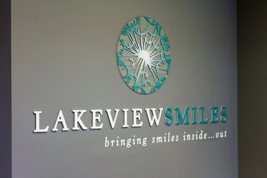 Lakeview Smiles - Lakeview Picture 9