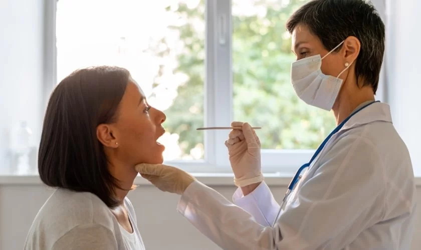 What Are the Signs of Oral Cancer? Early Detection and Symptoms