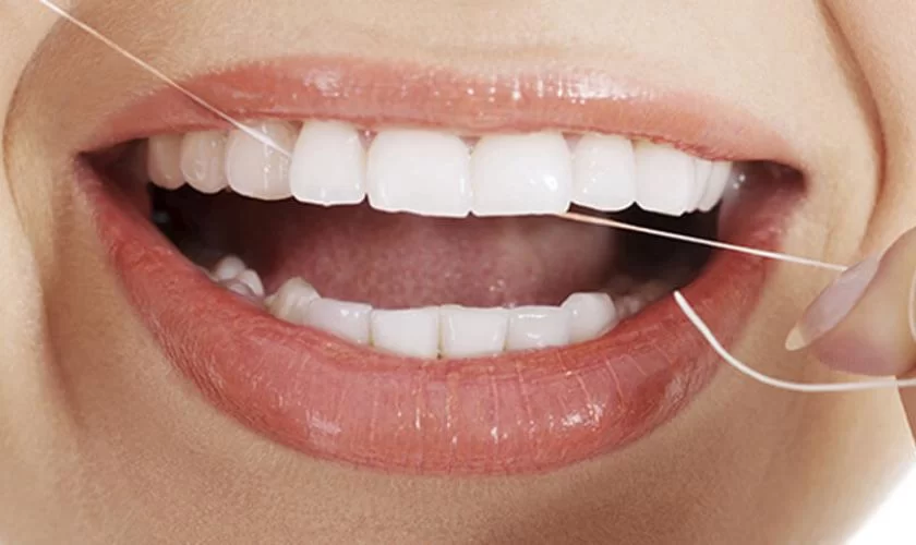 How to Choose the Right Floss for Your Teeth: A Comprehensive Guide