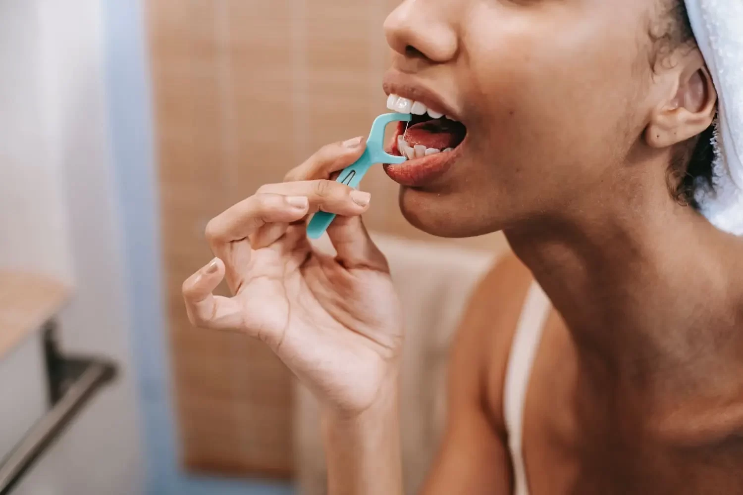 The Best Dental Floss for Plaque Removal