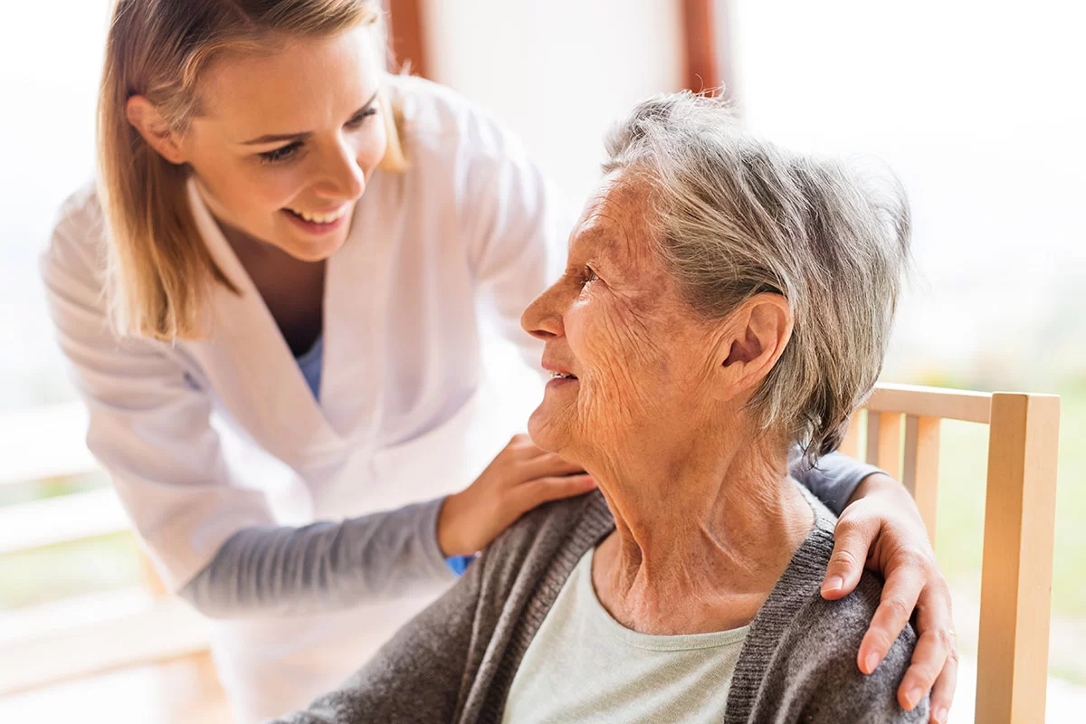 Risks of Poor Oral Health in Seniors – Understanding the Impact on Overall Well-being