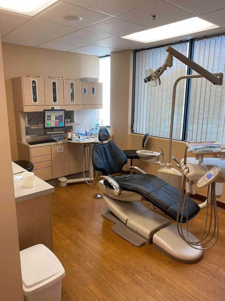 Quincy Dental Associates Picture 2