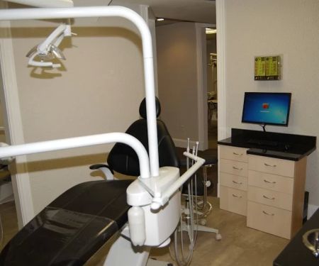 T Station Dental Group