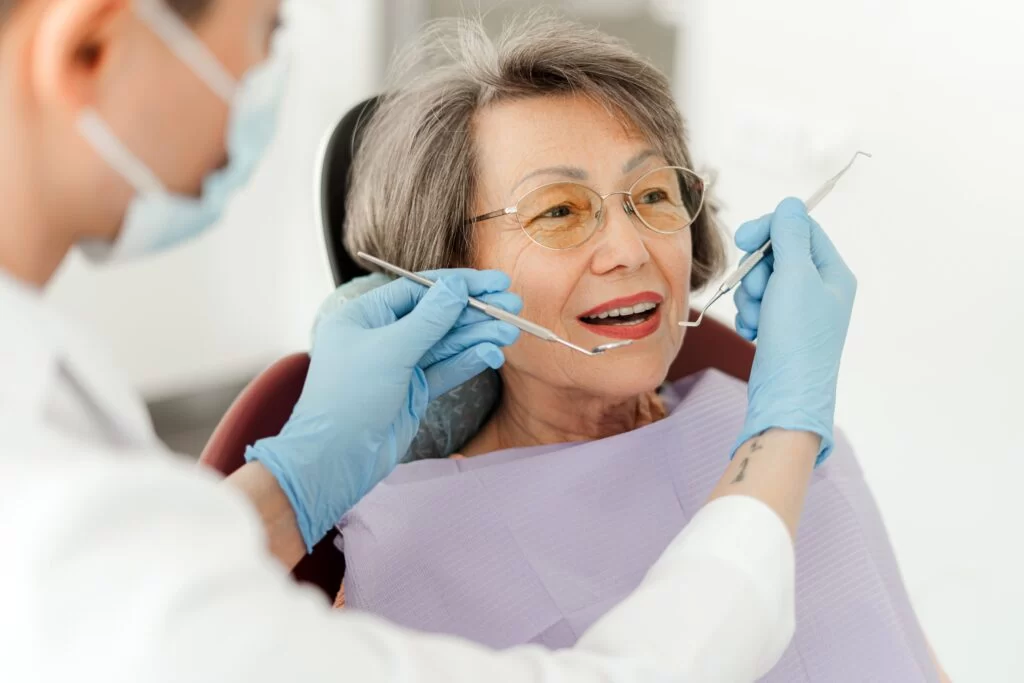 Essential Tooth Care Services for Seniors: A Guide to Oral Health for the Elderly