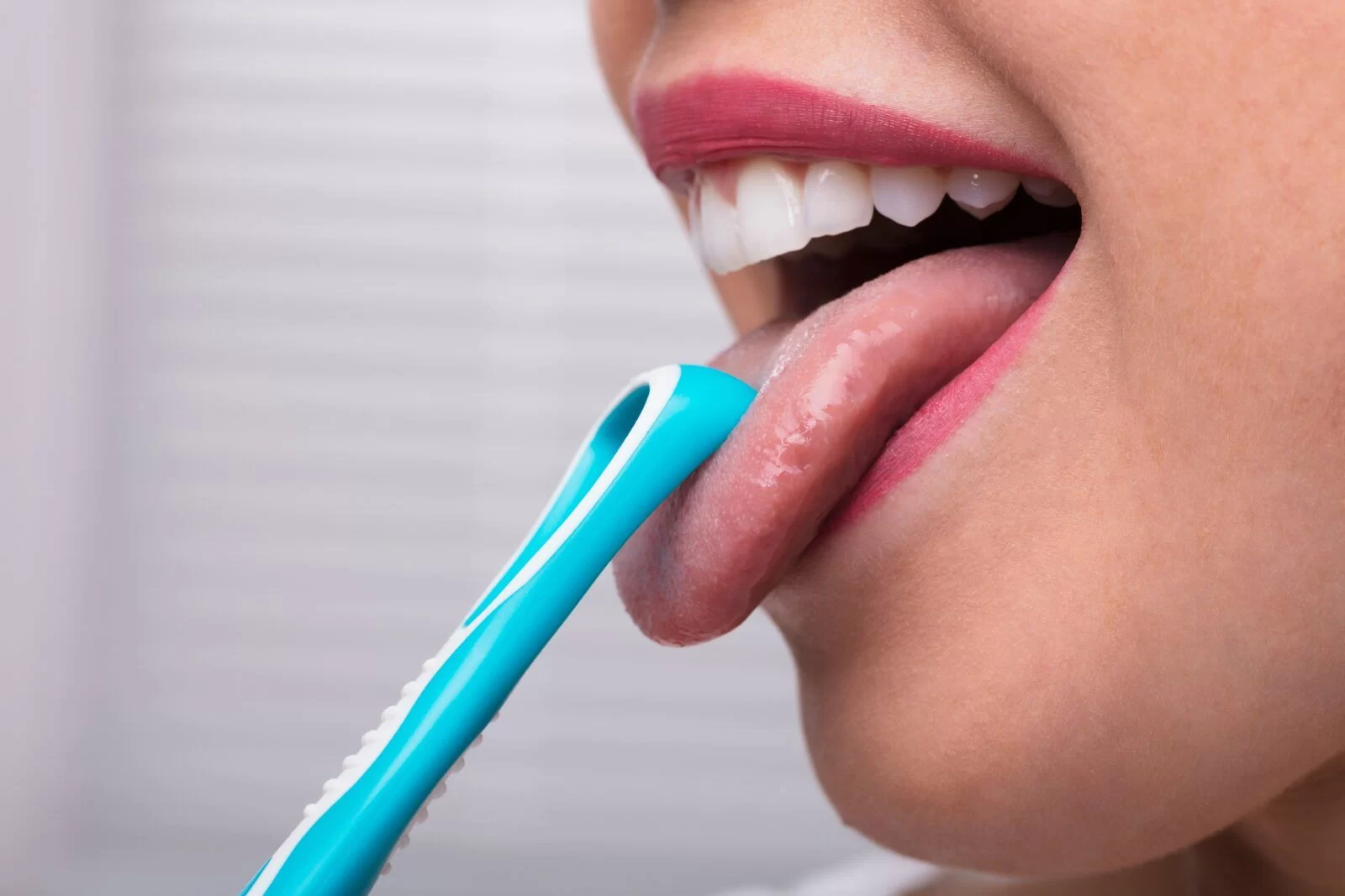 Oral Care Tools for Sensitive Teeth: How to Choose the Right Products for Comfort and Care