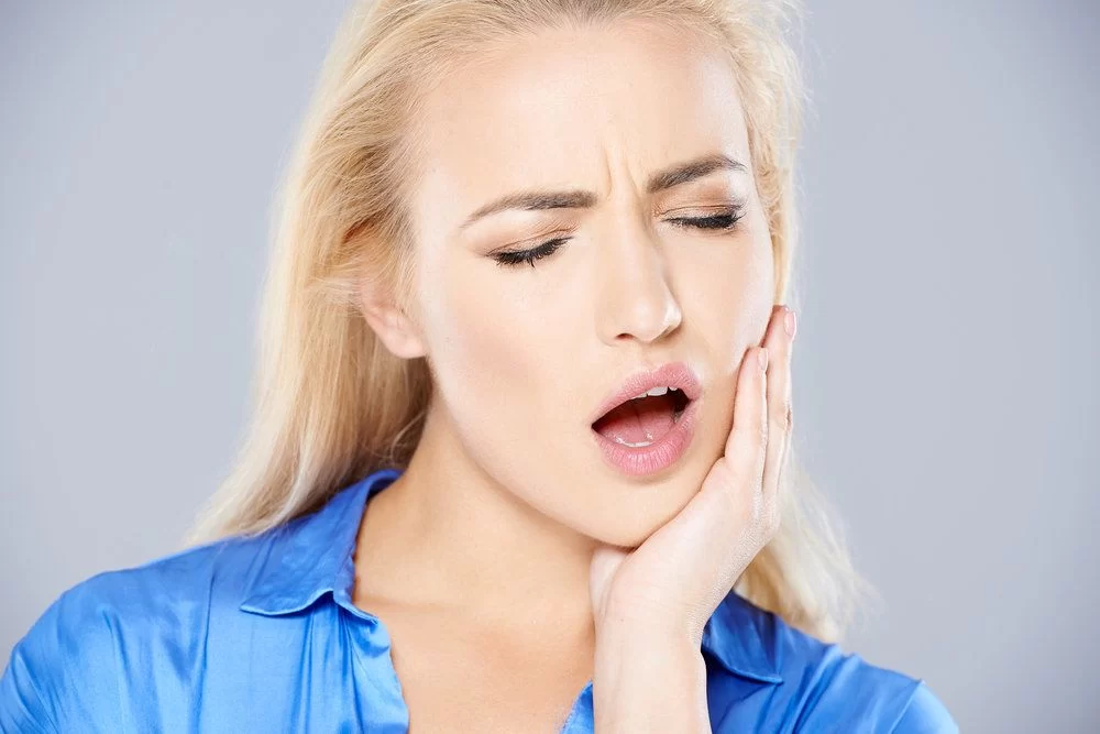 What to Do If Your Tooth Hurts When Chewing
