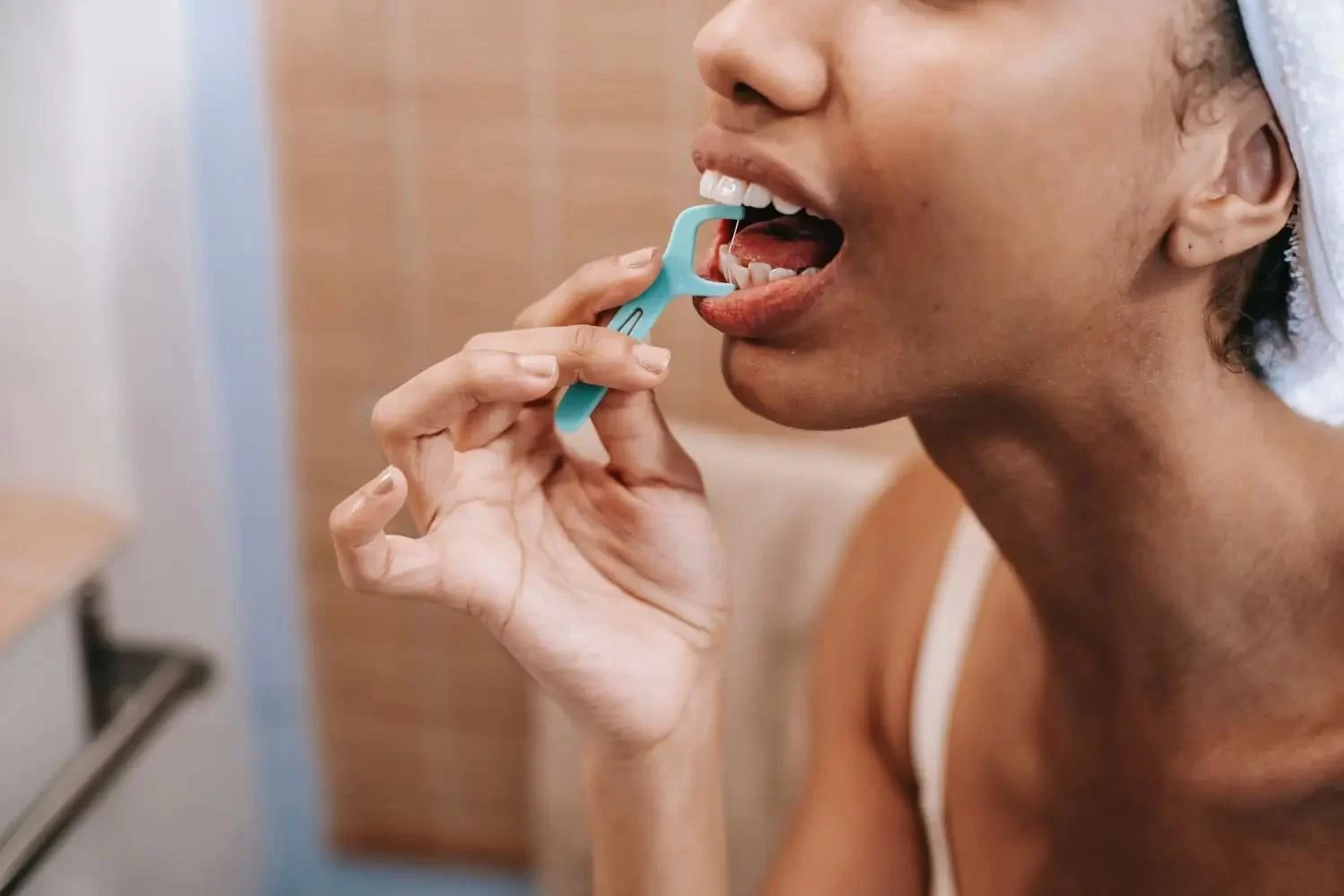 Best Dental Floss for Plaque Removal: Top Options for a Healthier Smile