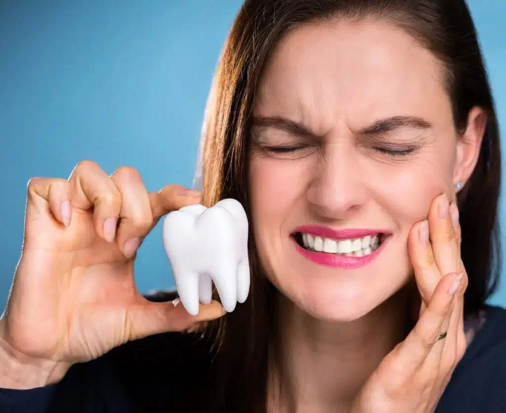 How to Handle a Dental Emergency on the Weekend: Essential Tips and Solutions