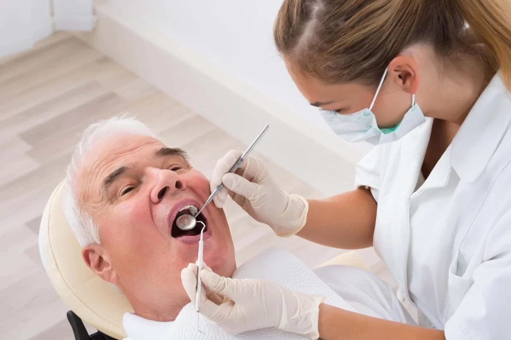 How to Effectively Deal with Toothaches and Dental Issues in Seniors