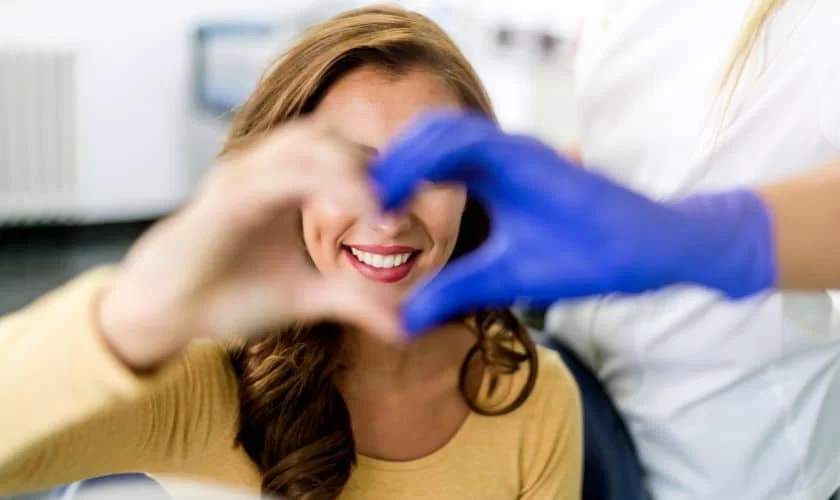 How to Maintain Healthy Teeth in the Winter Months: Essential Tips