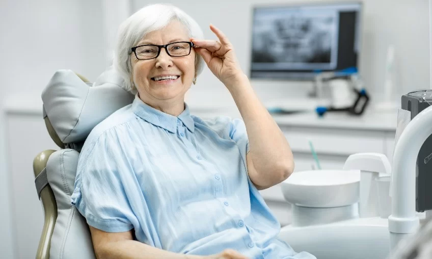 How to Keep Your Teeth Healthy in Your 60s and Beyond: A Guide for Seniors