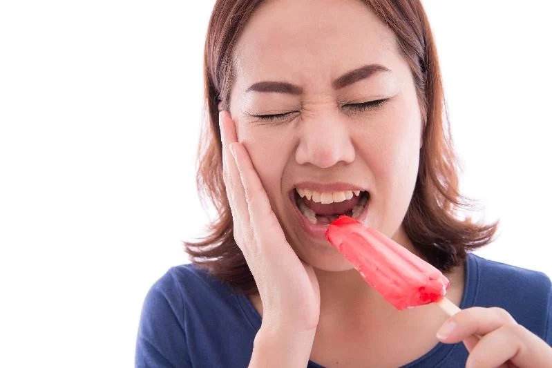 How to Address Tooth Sensitivity with Diet Changes
