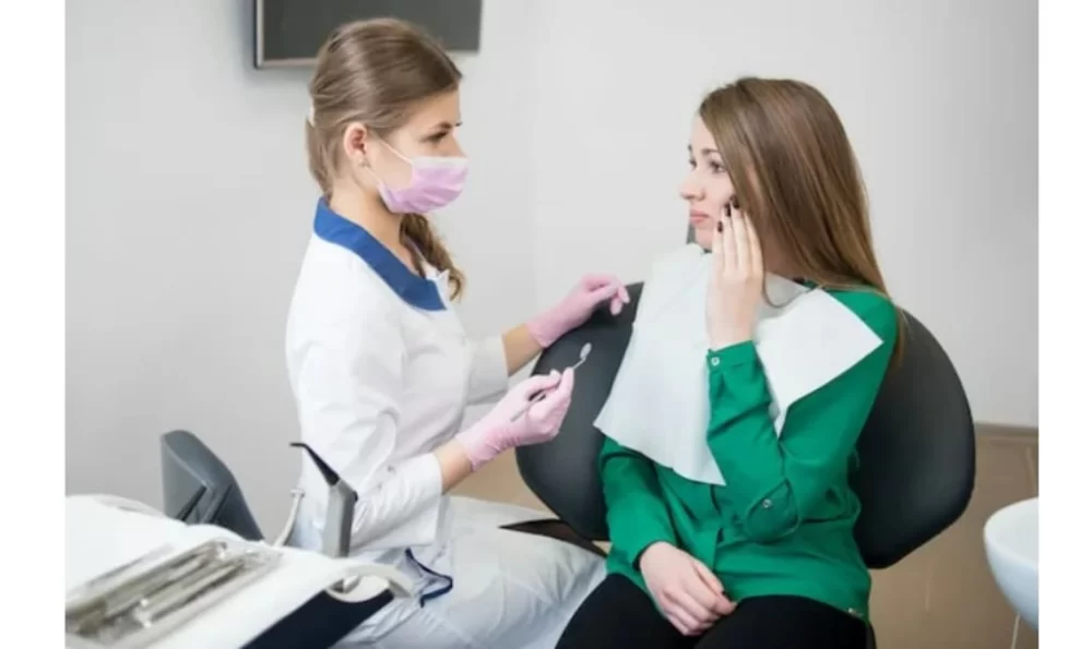 How to Handle a Dental Emergency When Traveling: Essential Tips and Advice