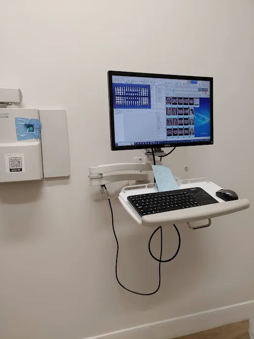 Simon Fraser Dental Centre Picture 4