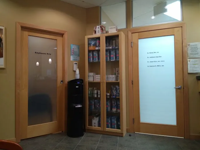 Simon Fraser Dental Centre Picture 1
