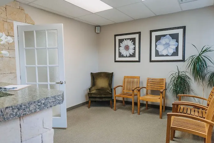 The Avenue Dental Centre Picture 7