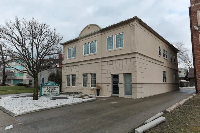 The Avenue Dental Centre Picture 3