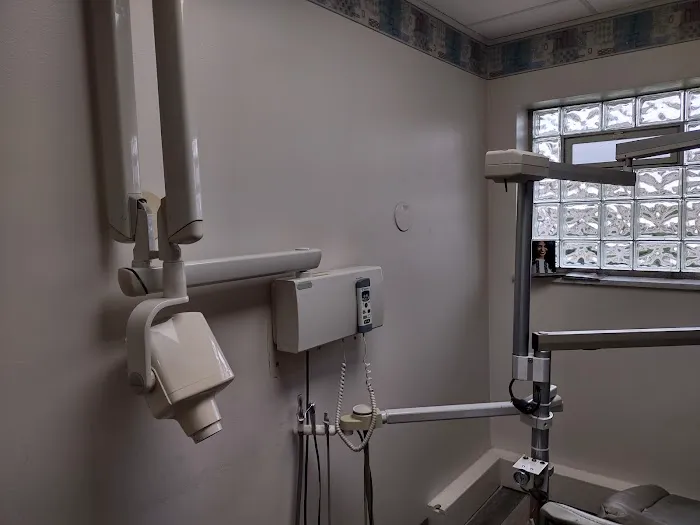Detroit Sterling Dental Picture 3