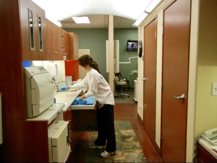 Carmel Mountain Ranch Dental Care Picture 6