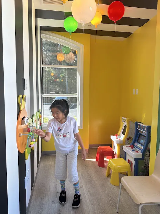 Sunny Smiles Kids Dentistry & Orthodontics Picture 3