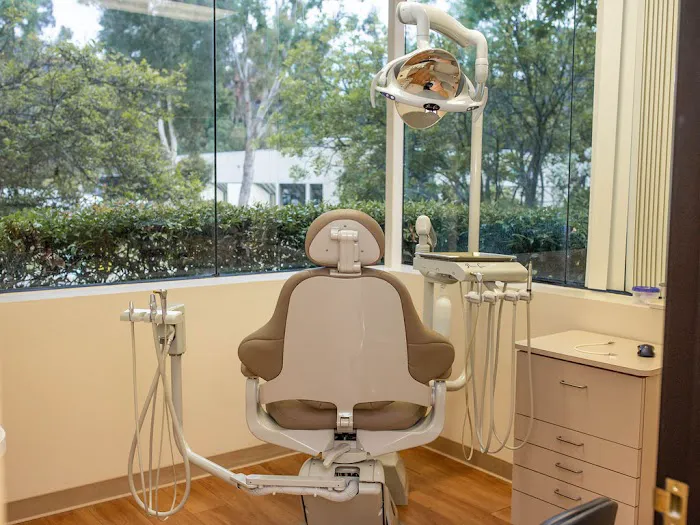 Diamond Dental Studio Picture 9