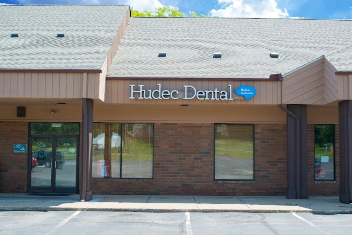 Hudec Dental Picture 1