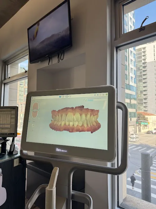 Camilo Riaño Orthodontics Picture 6