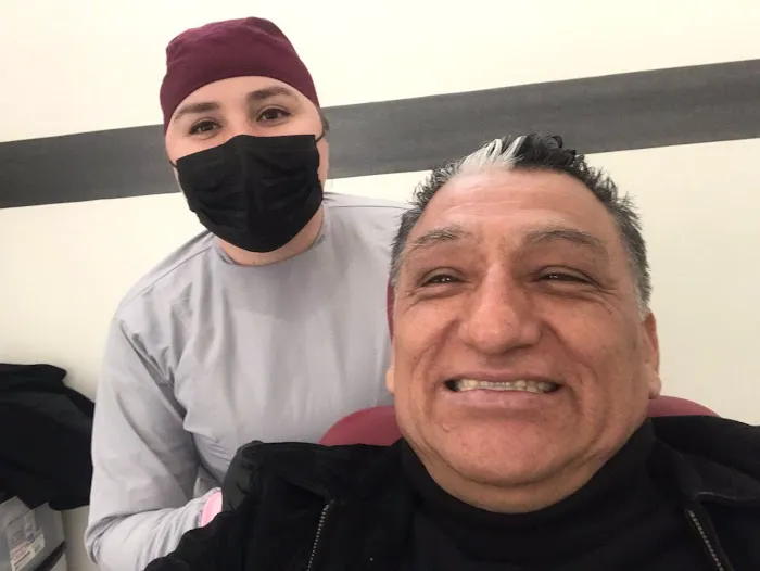 Clinica Dental del Fuerte Picture 2