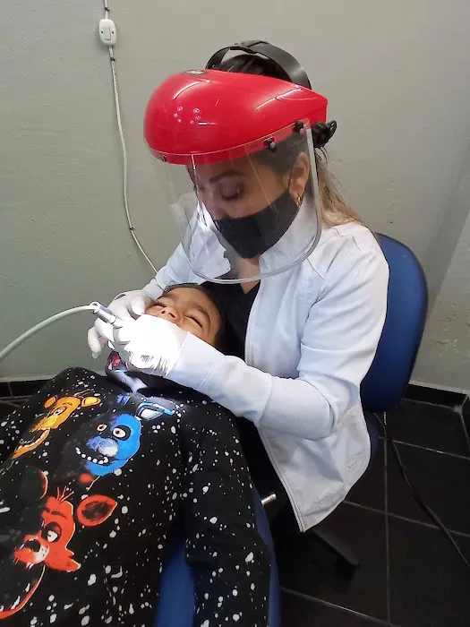 Dentista Dental Nájar . Dra. Marcela Martinez Picture 1